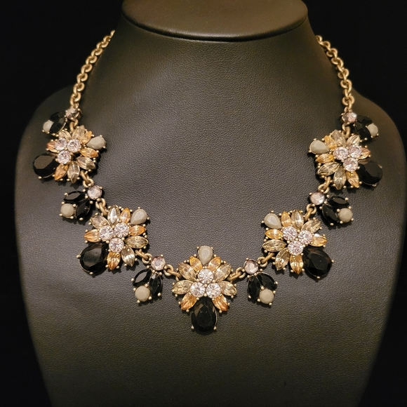 Estate Rhinestone & Lucite Necklace - Picture 2 of 4